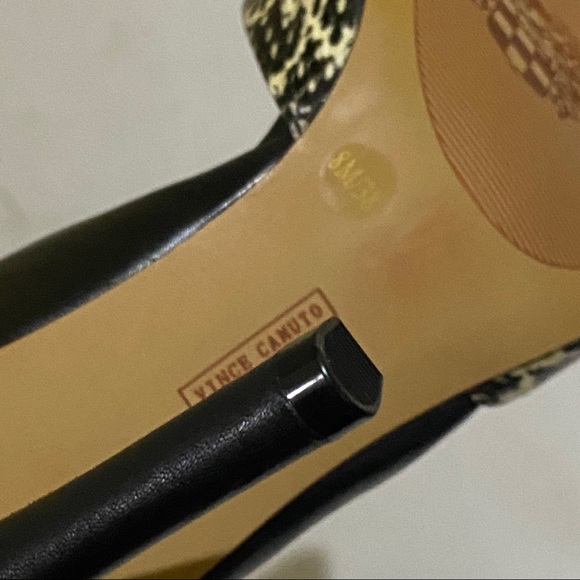 Vince Camuto Snake Print Heel Black Cream 8 Sexy - Picture 8 of 9